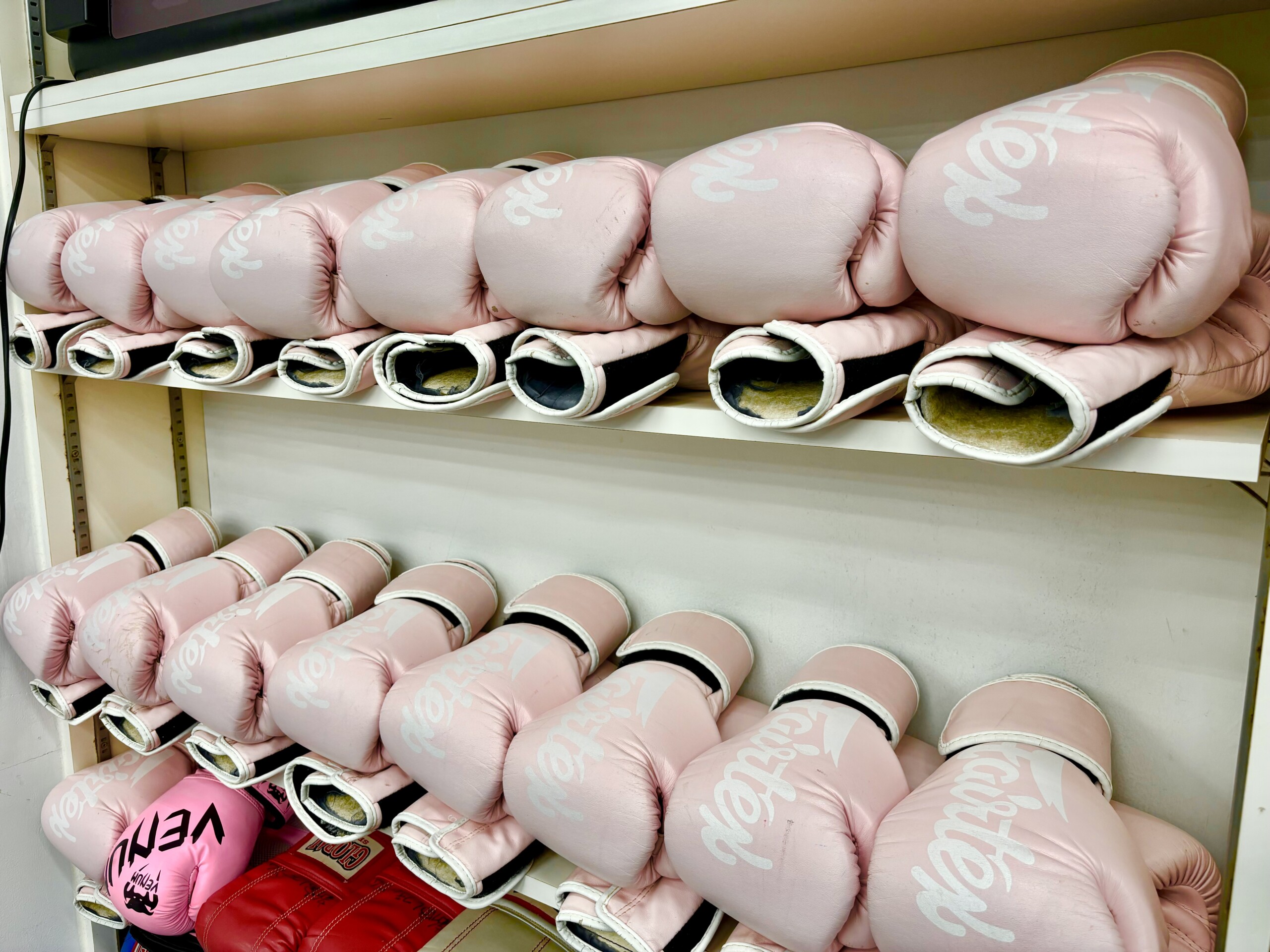LEFTY GYM