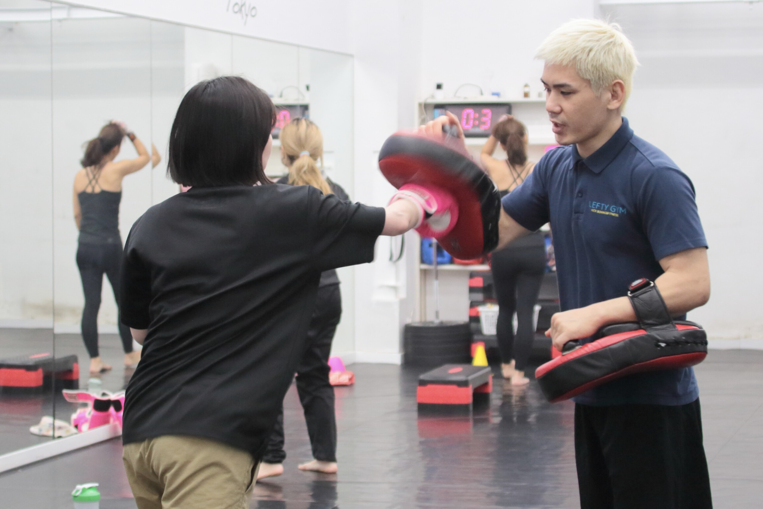 LEFTY GYM