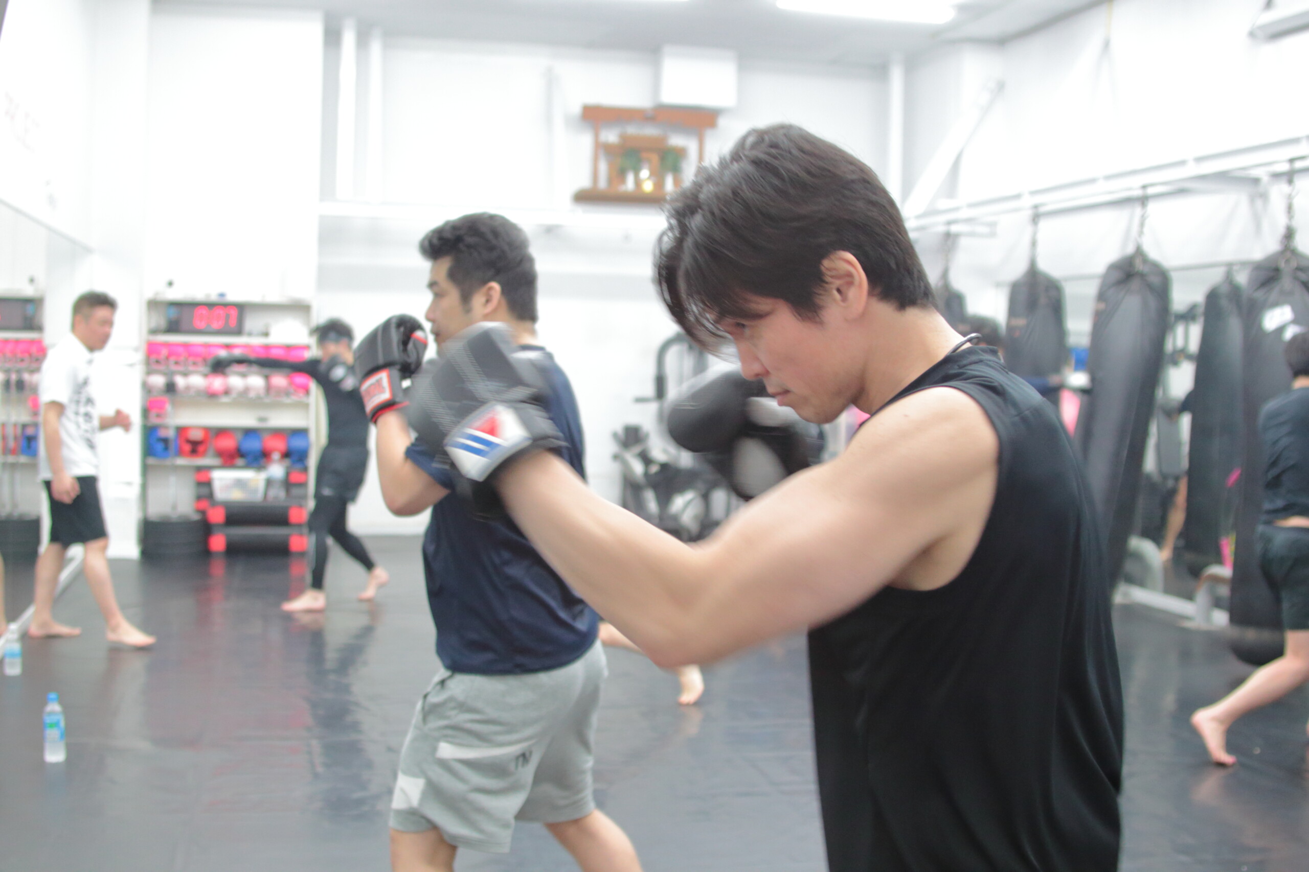 LEFTY GYM
