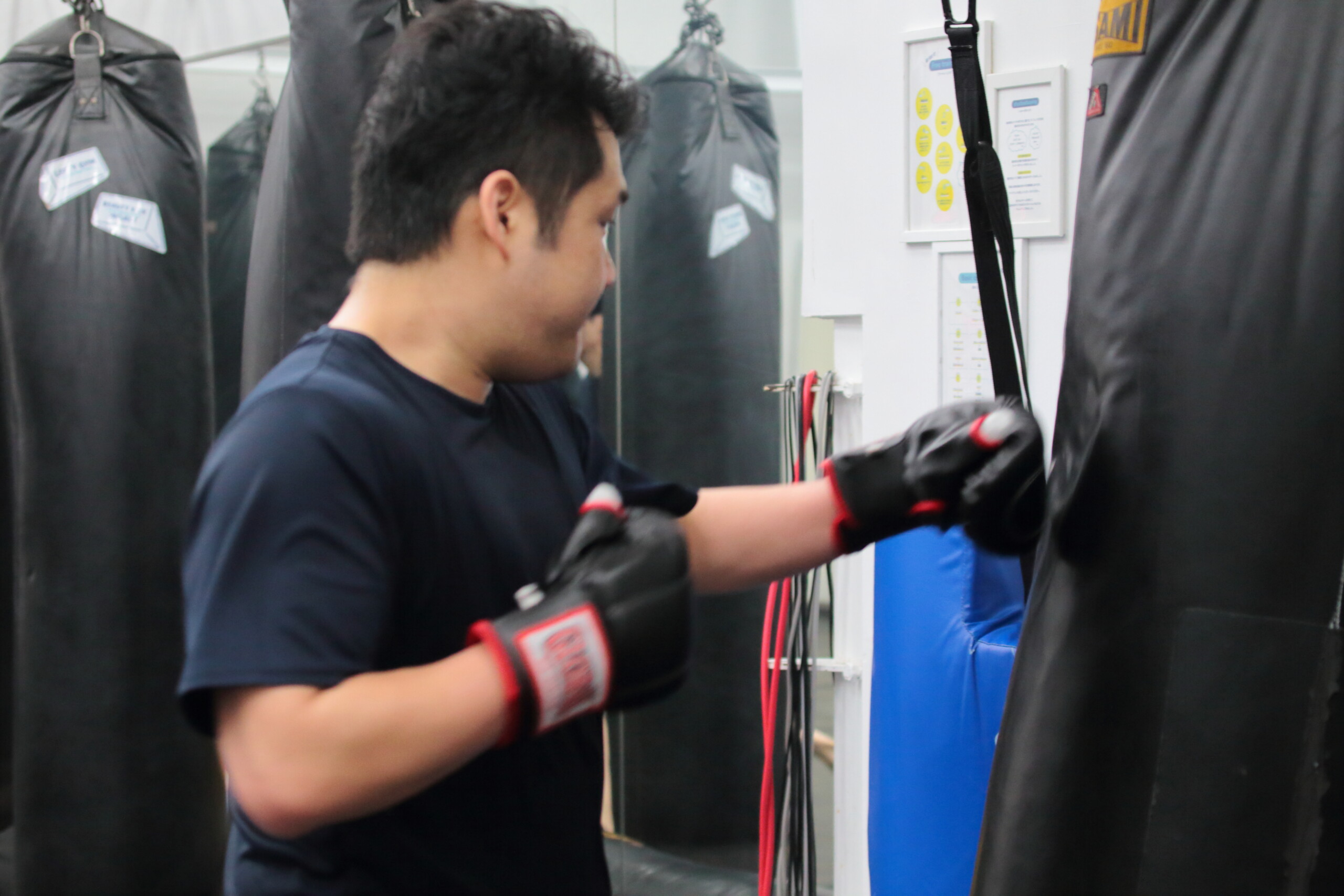 LEFTY GYM