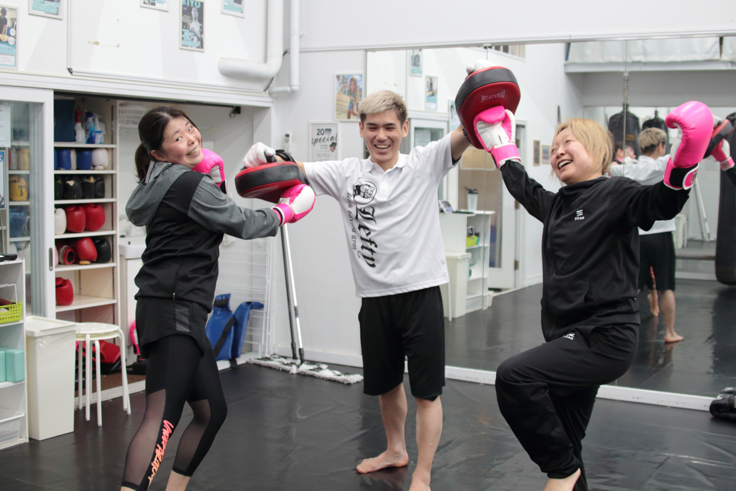 LEFTY GYM