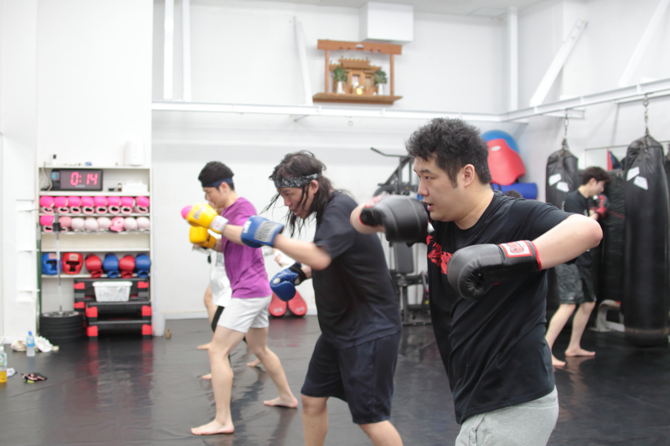 LEFTY GYM