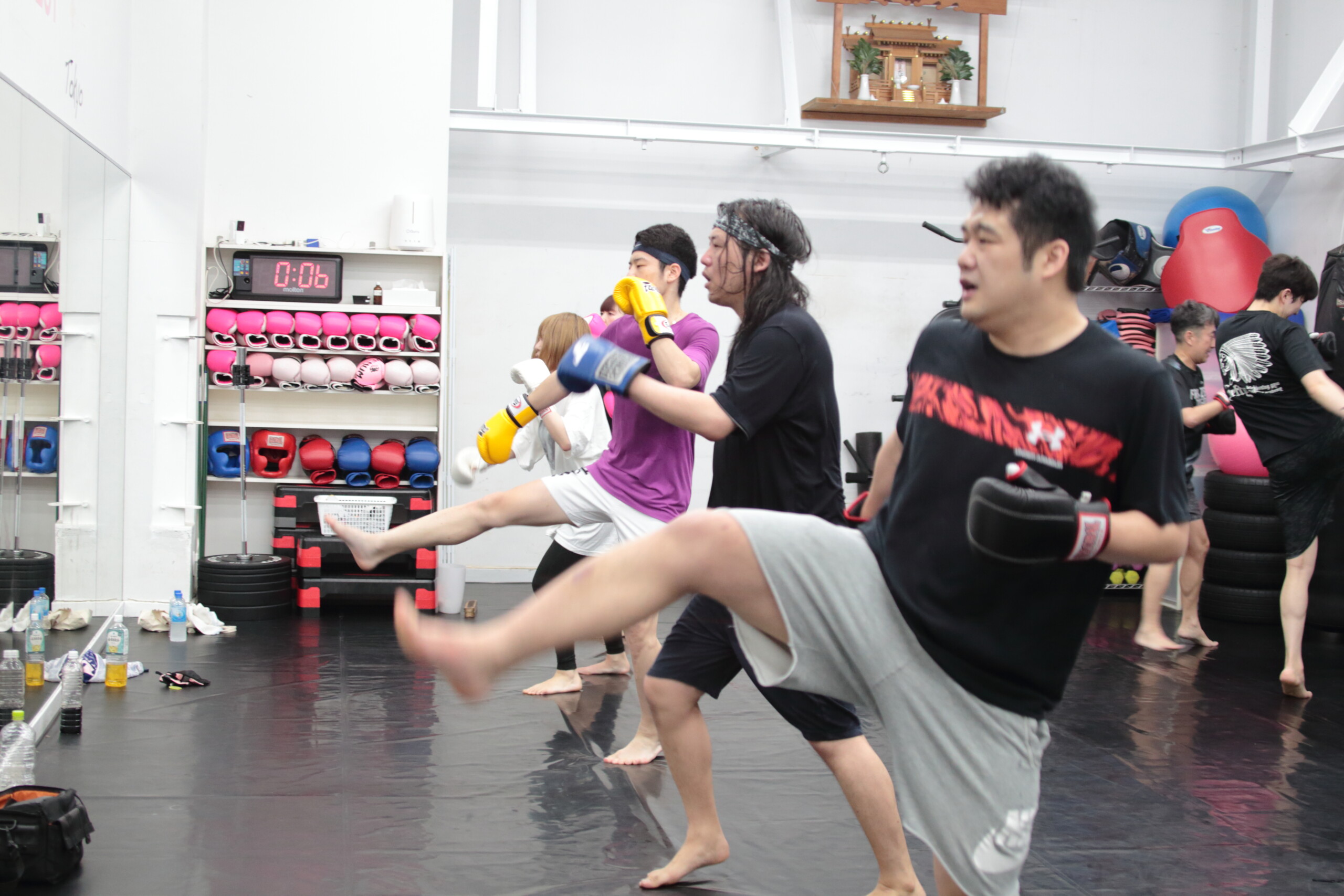 LEFTY GYM