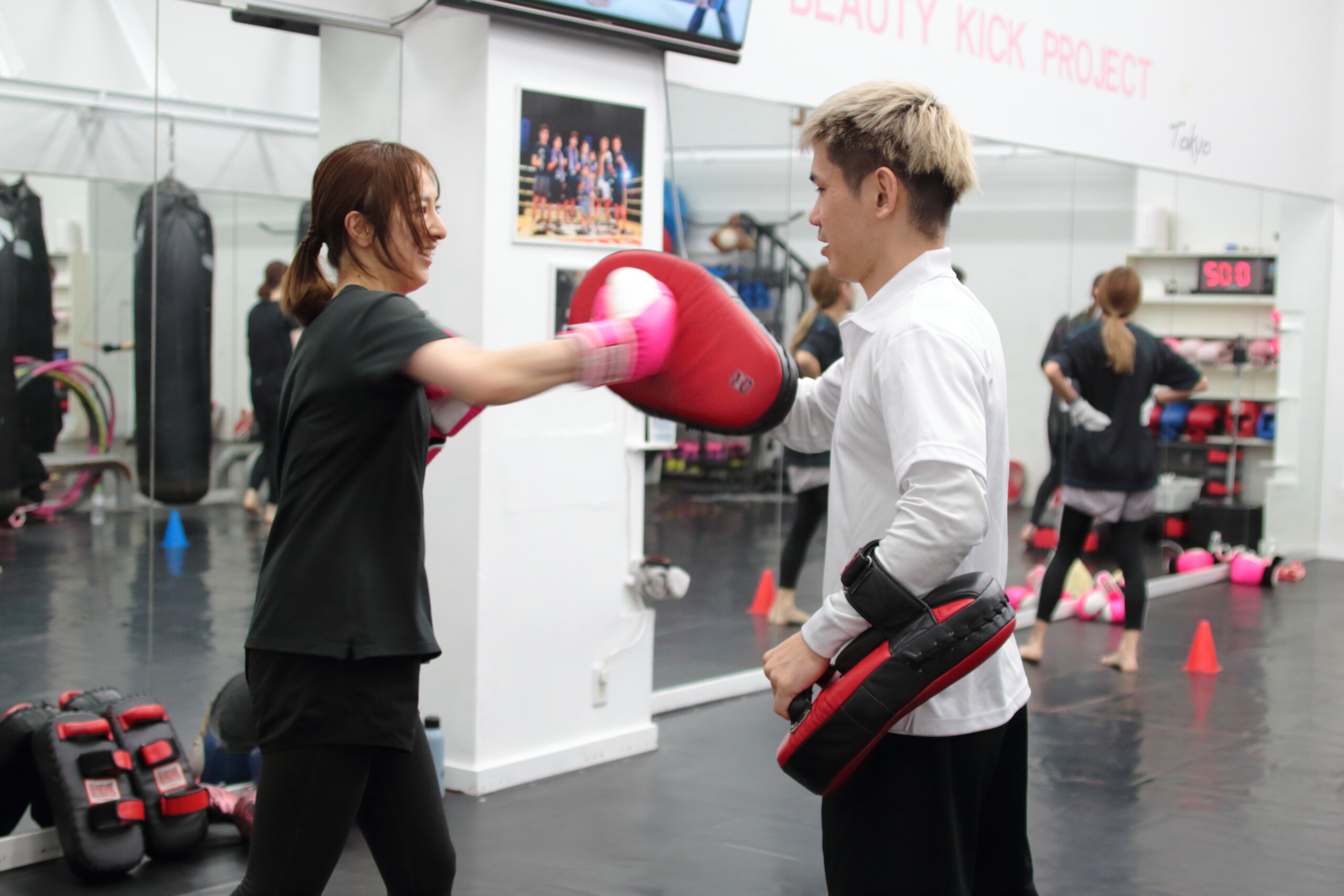 LEFTY GYM