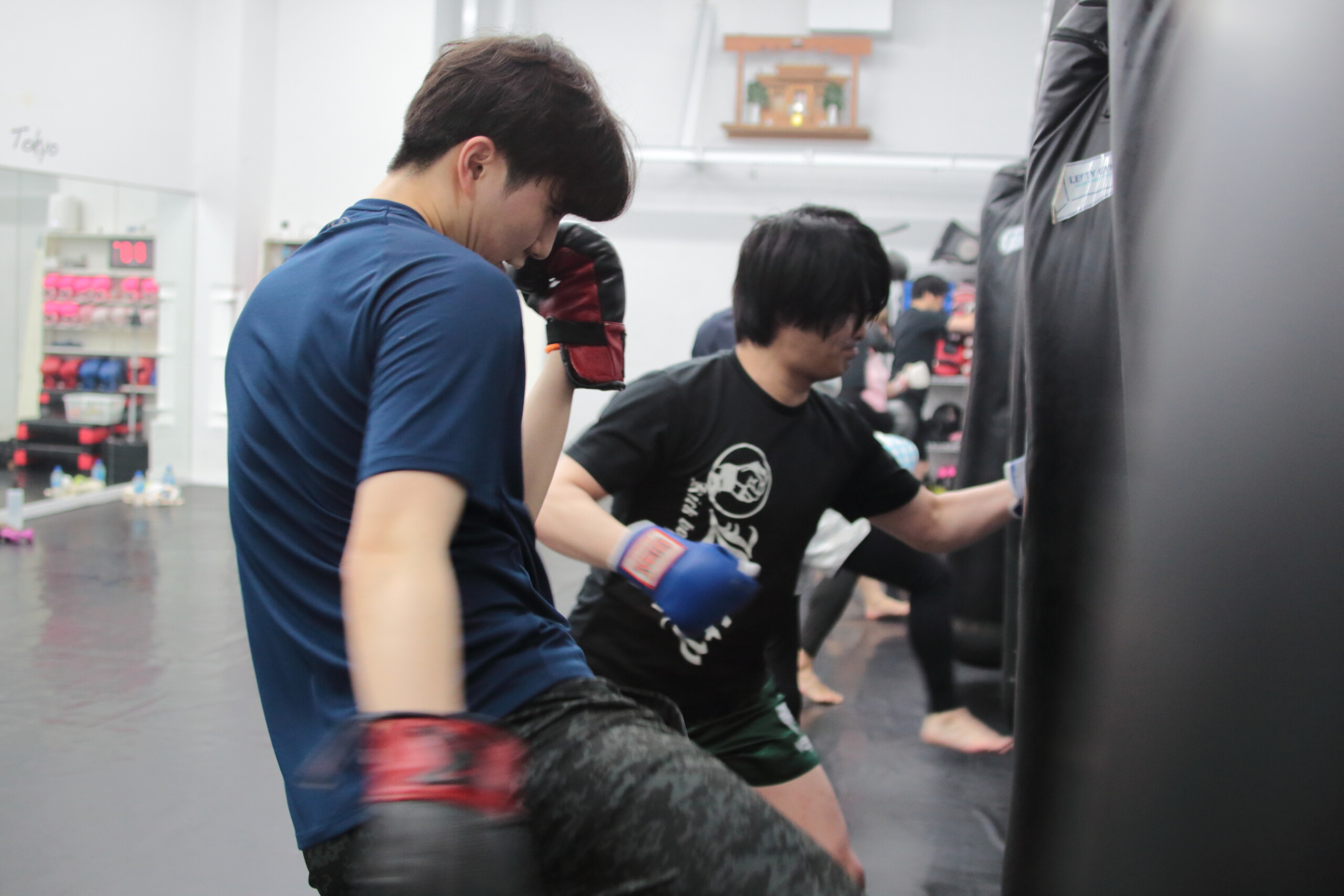 LEFTY GYM