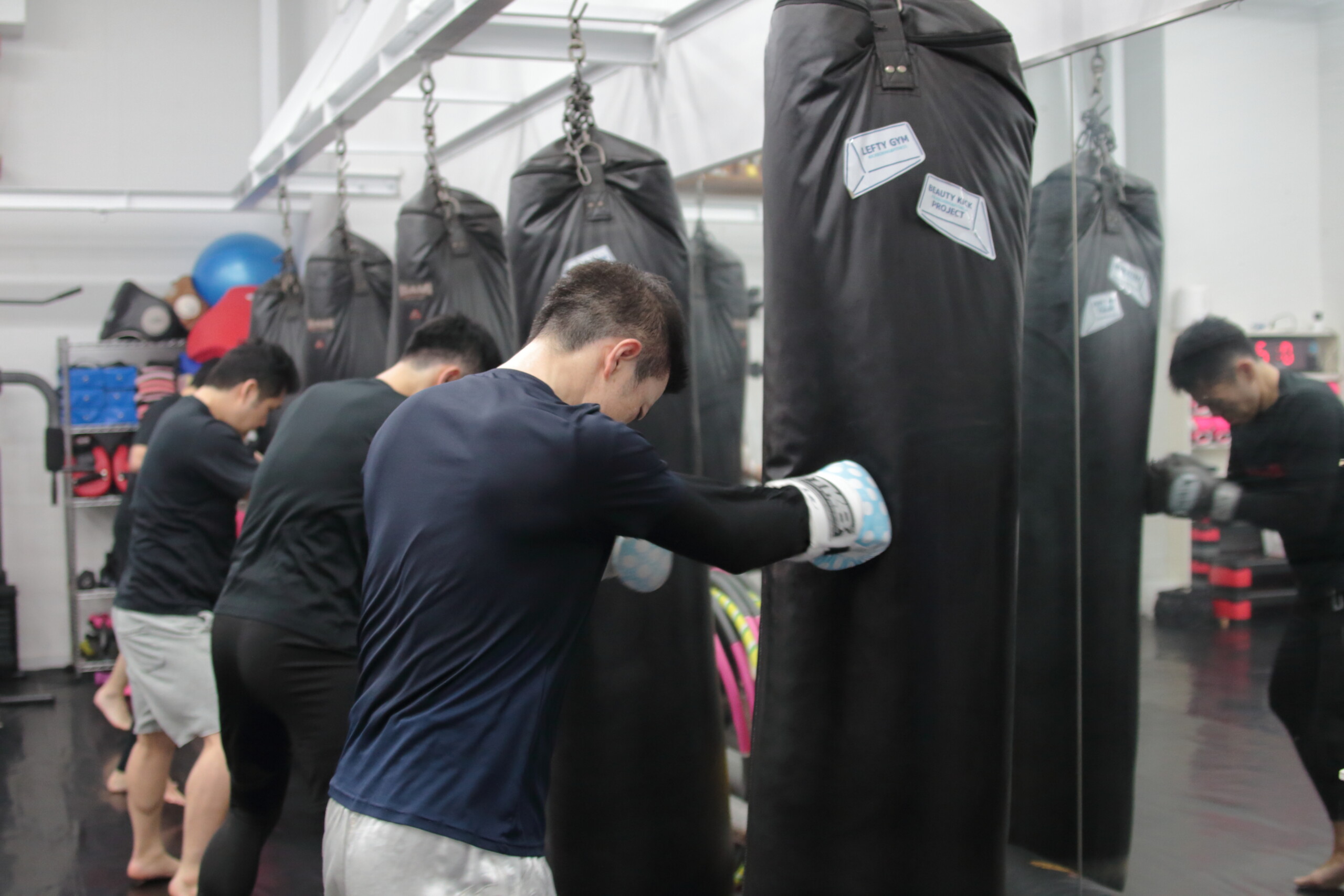 LEFTY GYM