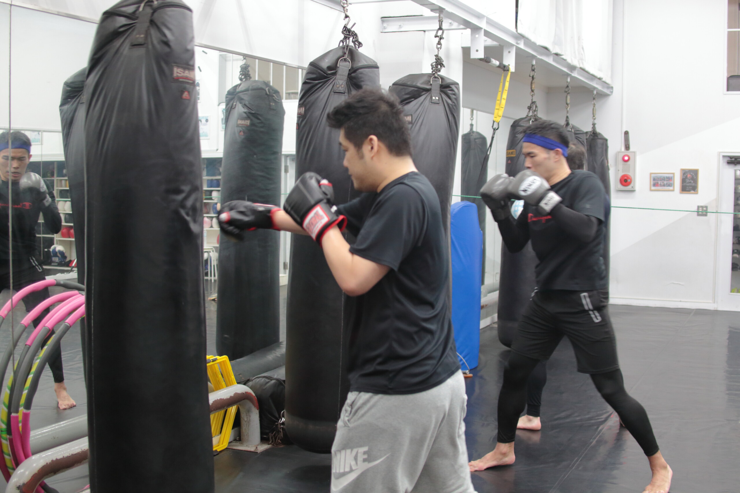 LEFTY GYM