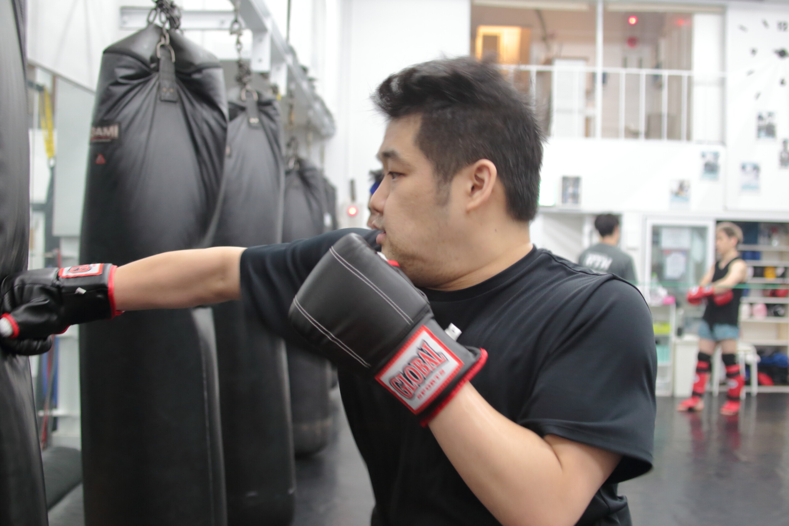 LEFTY GYM