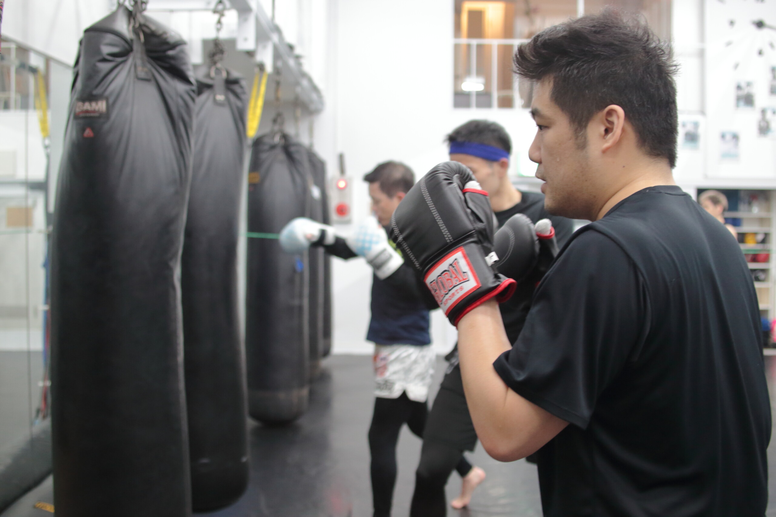 LEFTY GYM