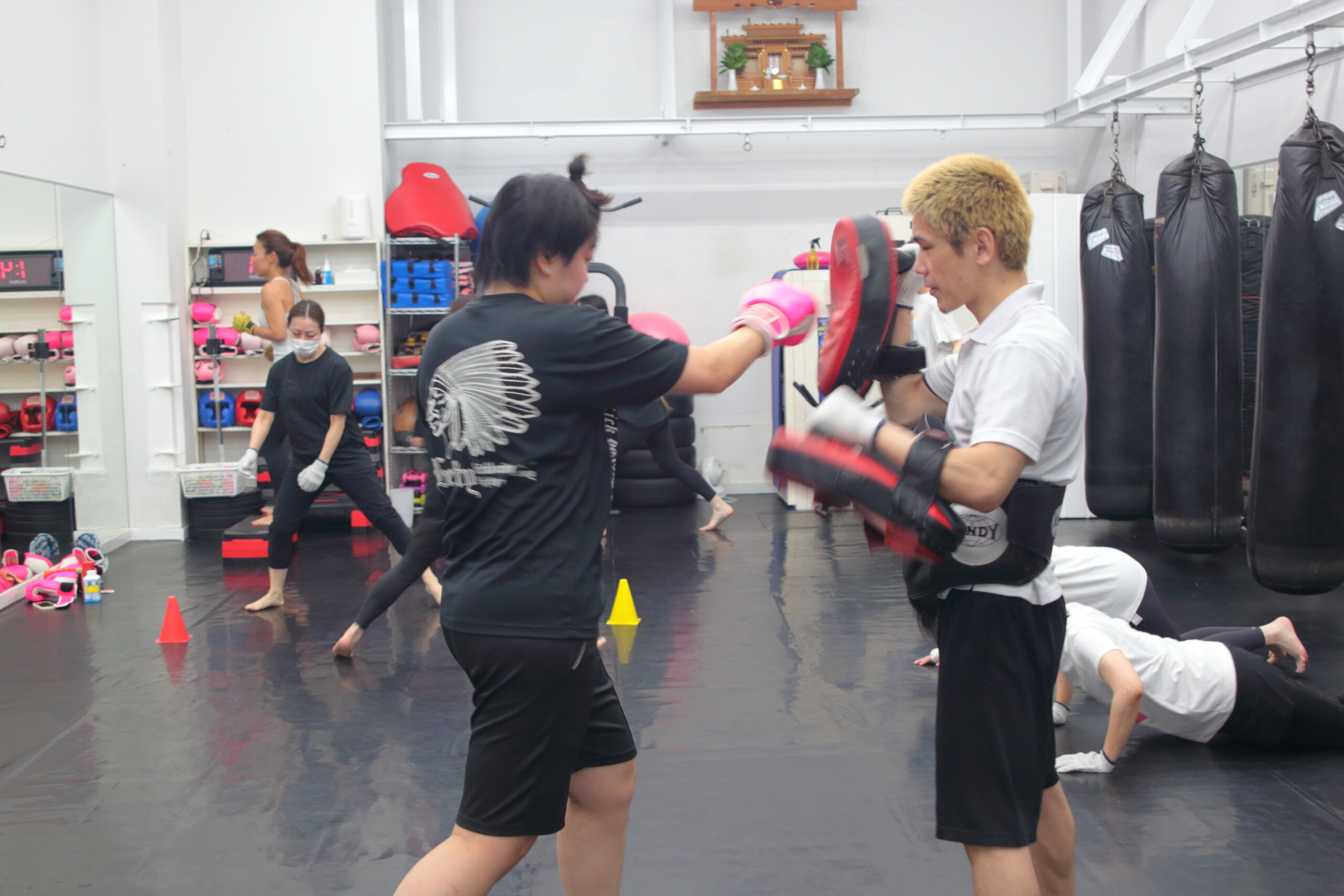 LEFTY GYM