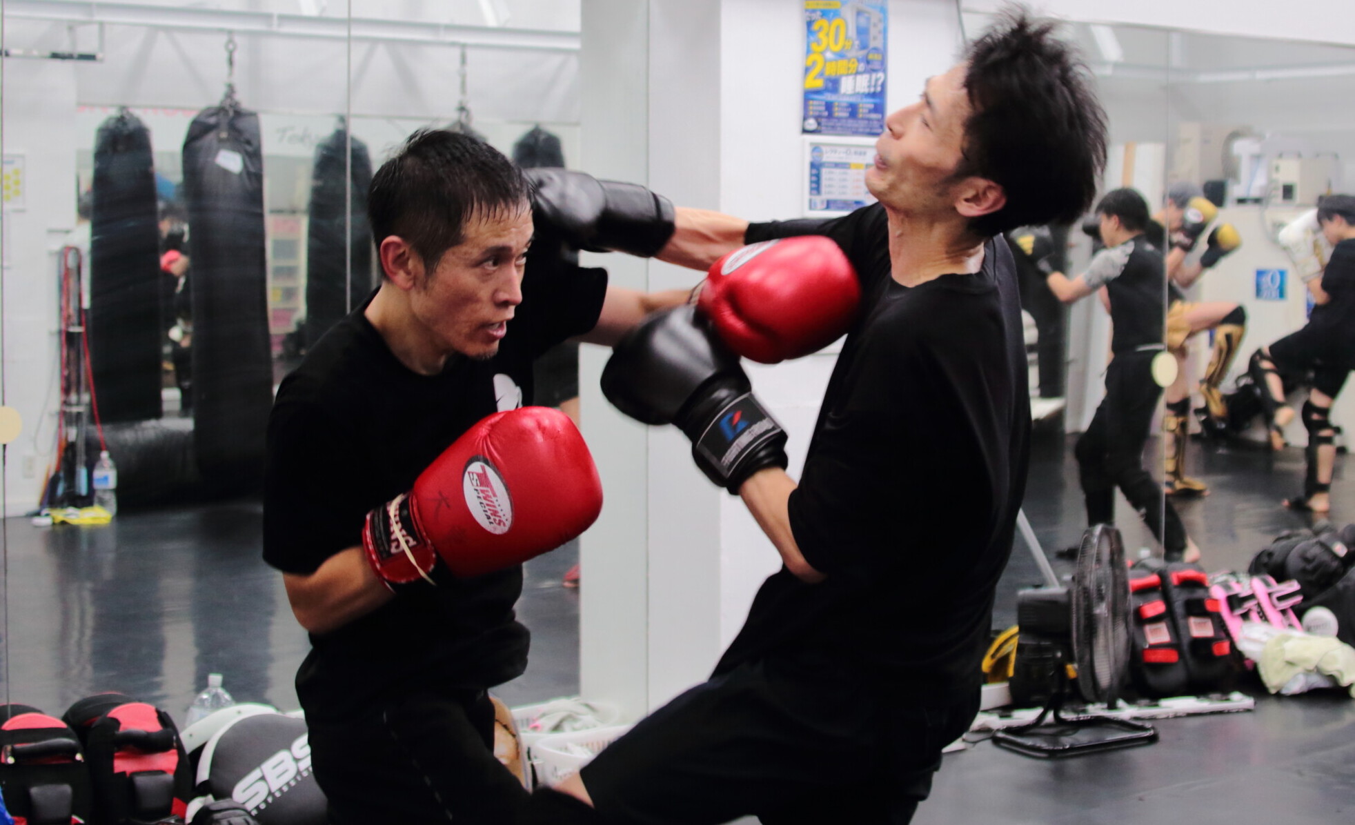 LEFTY GYM
